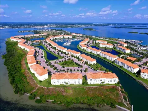 19 Harbour Isle Drive Hutchinson Island FL 34949