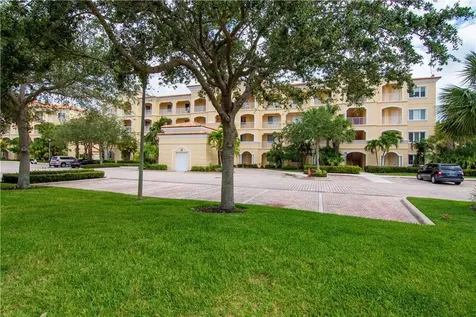 19 Harbour Isle Drive Hutchinson Island FL 34949