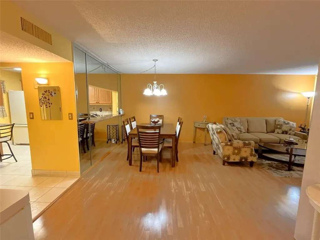 9501 Seagrape Drive Davie FL 33324
