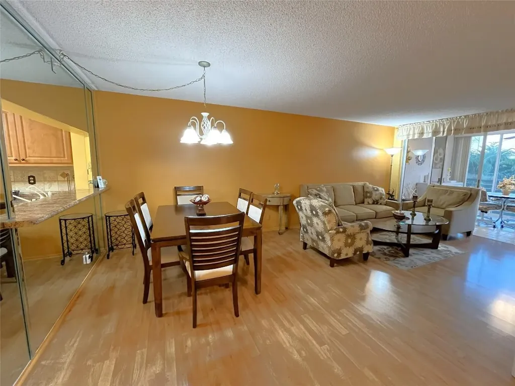 9501 Seagrape Drive Davie FL 33324