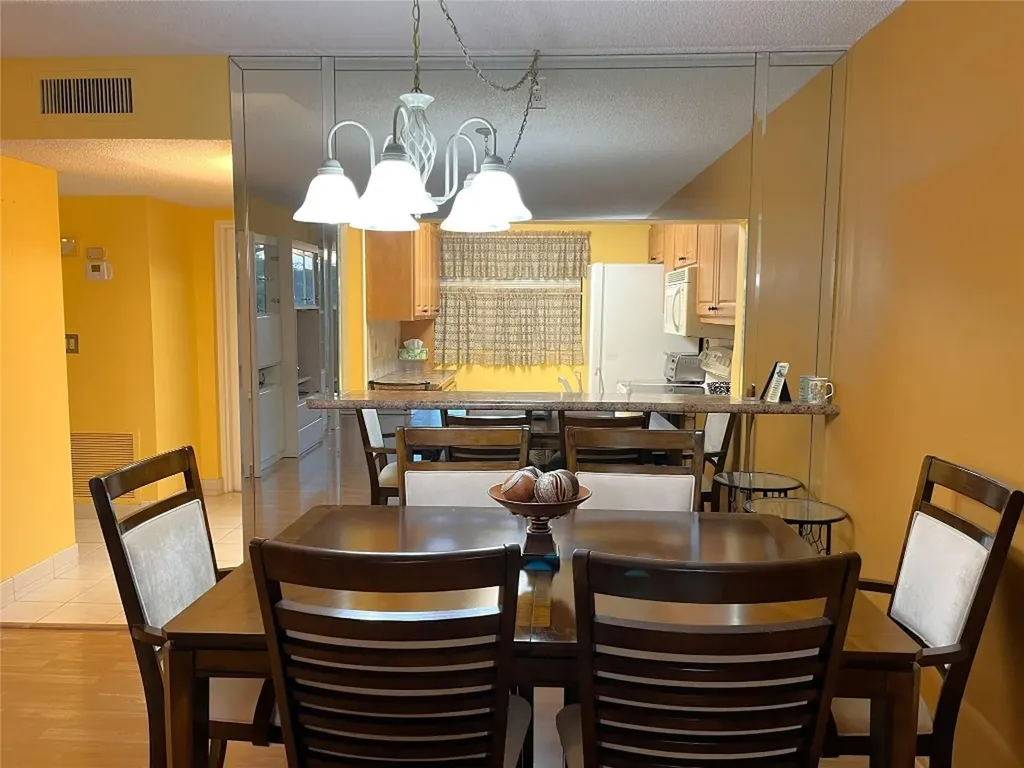 9501 Seagrape Drive Davie FL 33324