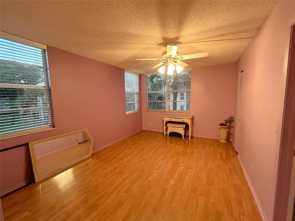 9501 Seagrape Drive Davie FL 33324