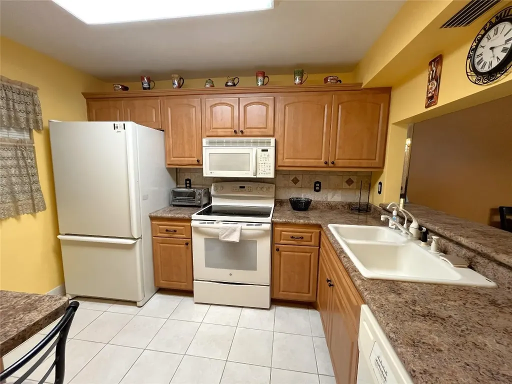 9501 Seagrape Drive Davie FL 33324