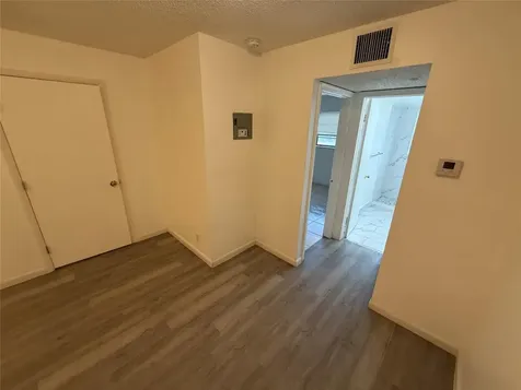 6840 Pembroke Road Pembroke Pines FL 33023