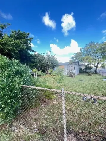 6312 17 Avenue Miami FL 33147