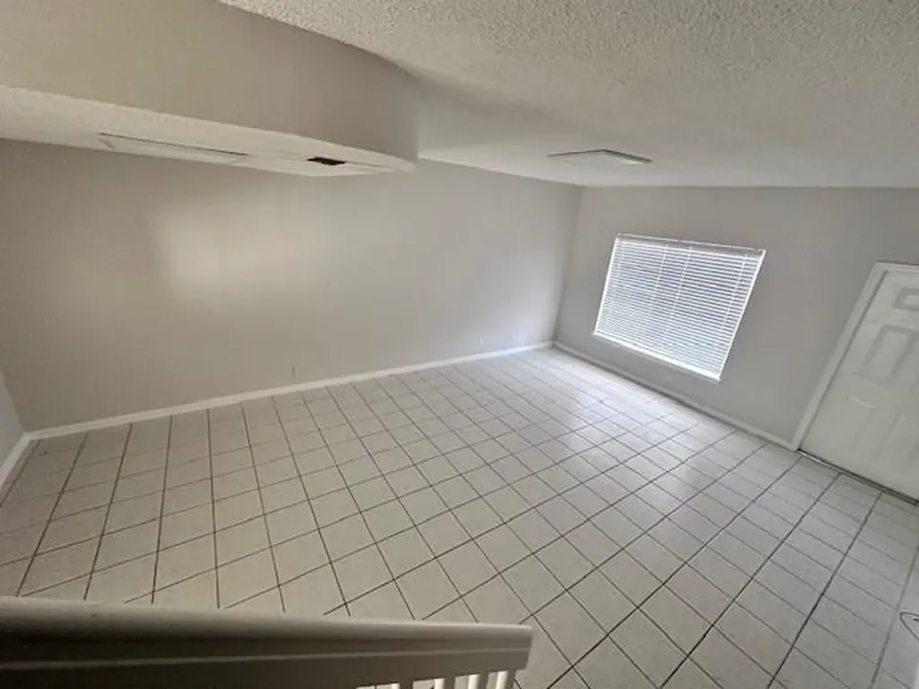 9874 NW 57th Manor Coral Springs FL 33076