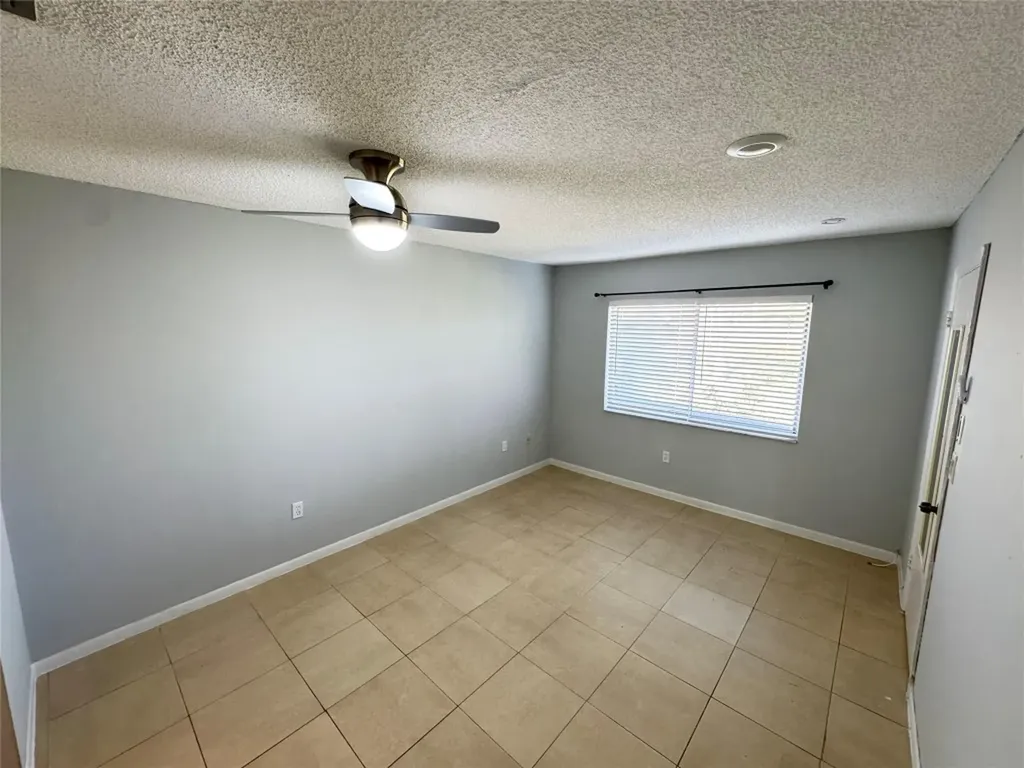 10725 NW 30th Place Sunrise FL 33322