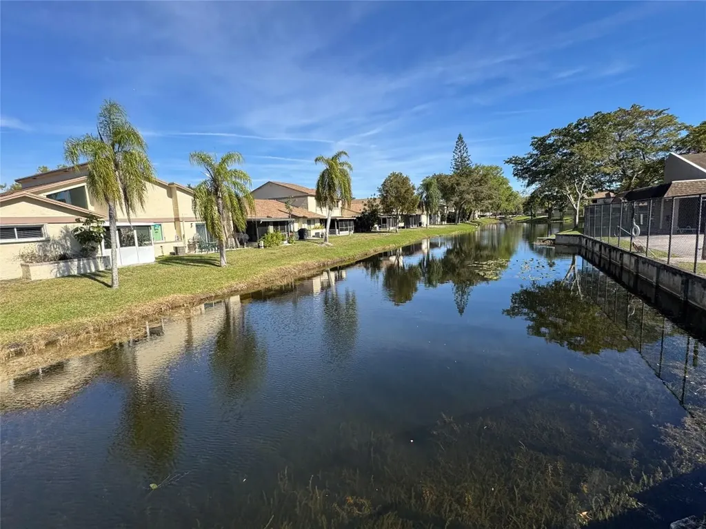 10725 NW 30th Place Sunrise FL 33322