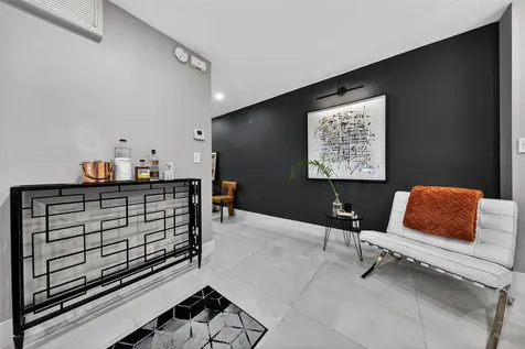 1930 NE 2nd Avenue Wilton Manors FL 33305