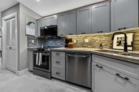 1930 NE 2nd Avenue Wilton Manors FL 33305