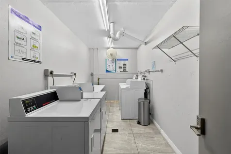 1930 NE 2nd Avenue Wilton Manors FL 33305