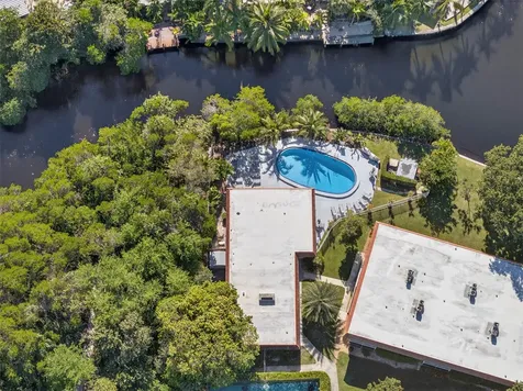 1930 NE 2nd Avenue Wilton Manors FL 33305