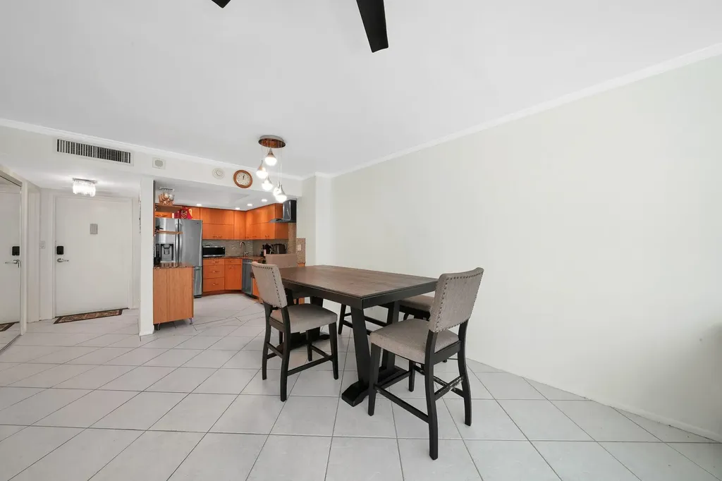 1170 N Federal Highway Fort Lauderdale FL 33304