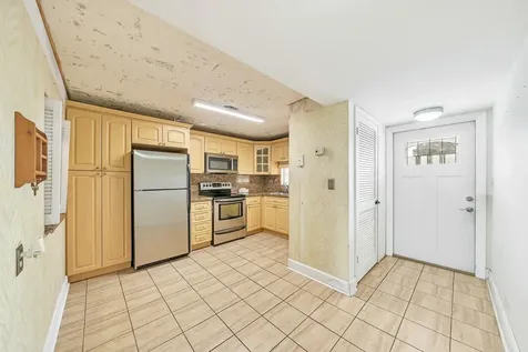 8980 S Hollybrook Boulevard Pembroke Pines FL 33025