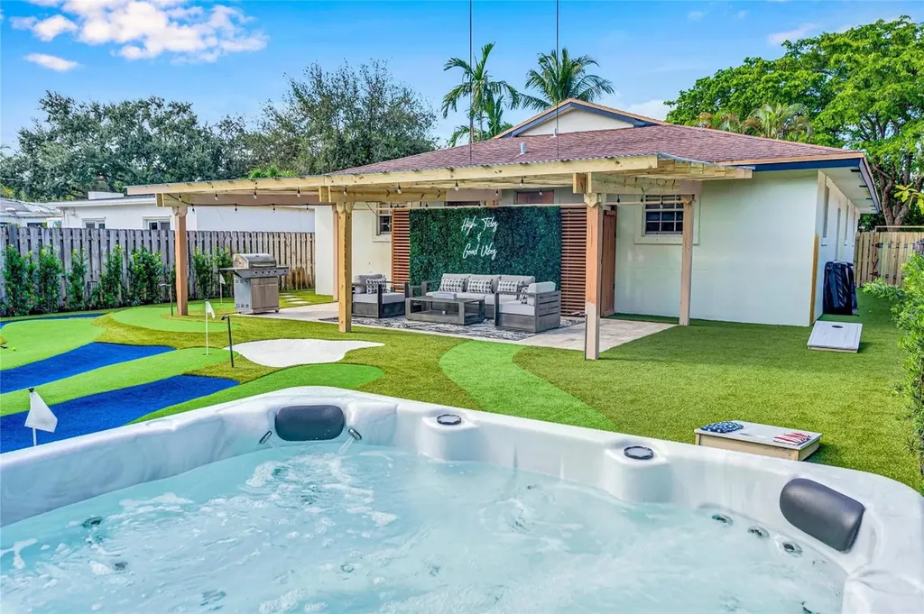 1004 SW 19 Street Fort Lauderdale FL 33315