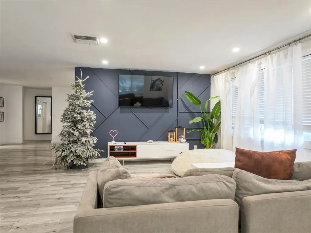 1004 SW 19 Street Fort Lauderdale FL 33315