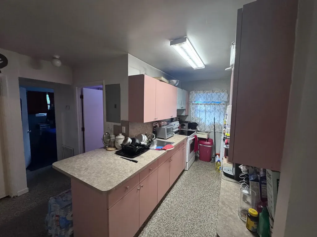 924 NW 14 Court Fort Lauderdale FL 33311