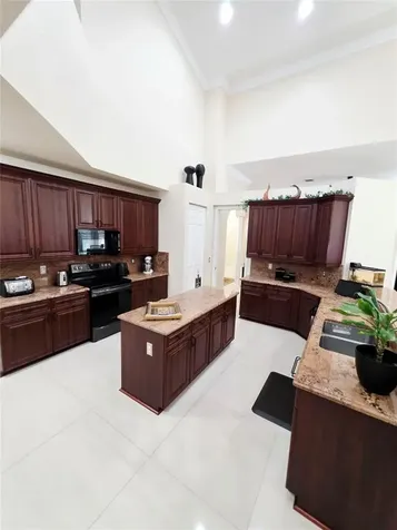 7107 Pinecreek Lane Coconut Creek FL 33073