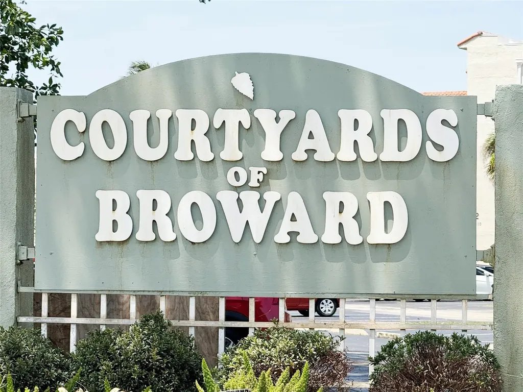 1820 SW 81st Avenue North Lauderdale FL 33068
