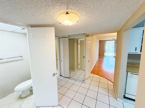 1820 SW 81st Avenue North Lauderdale FL 33068