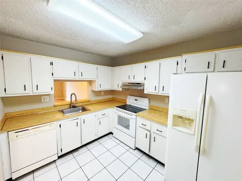 1820 SW 81st Avenue North Lauderdale FL 33068