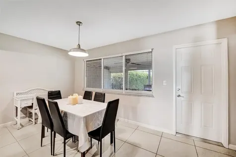 1623-1625 NE 45th Street Oakland Park FL 33334