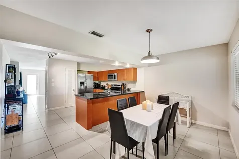 1623-1625 NE 45th Street Oakland Park FL 33334