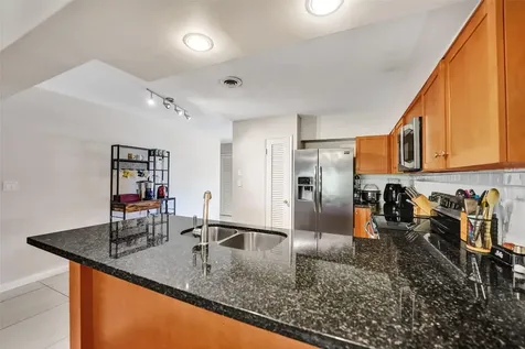 1623-1625 NE 45th Street Oakland Park FL 33334