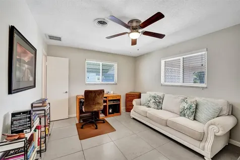1623-1625 NE 45th Street Oakland Park FL 33334