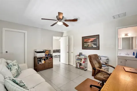 1623-1625 NE 45th Street Oakland Park FL 33334