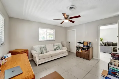 1623-1625 NE 45th Street Oakland Park FL 33334