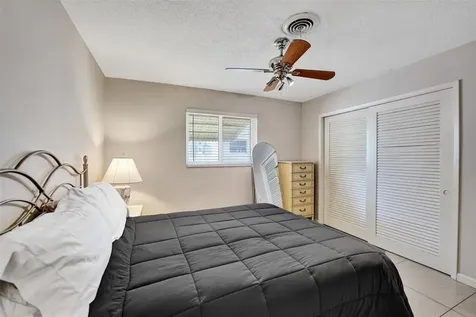 1623-1625 NE 45th Street Oakland Park FL 33334