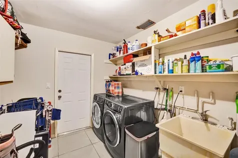 1623-1625 NE 45th Street Oakland Park FL 33334