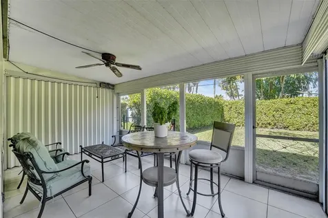 1623-1625 NE 45th Street Oakland Park FL 33334