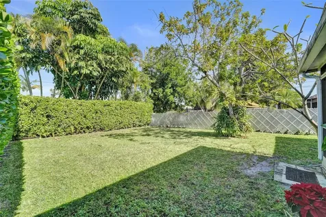 1623-1625 NE 45th Street Oakland Park FL 33334