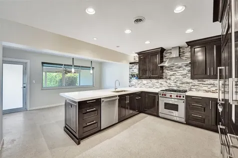 1623-1625 NE 45th Street Oakland Park FL 33334