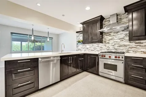 1623-1625 NE 45th Street Oakland Park FL 33334
