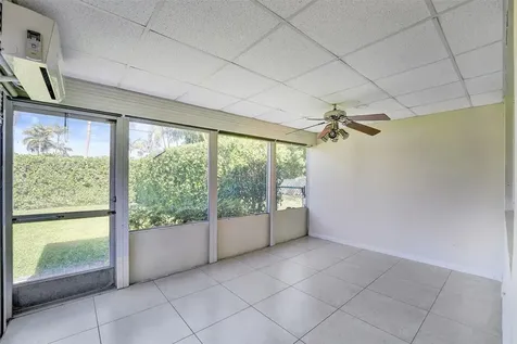 1623-1625 NE 45th Street Oakland Park FL 33334