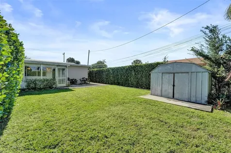1623-1625 NE 45th Street Oakland Park FL 33334