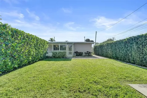 1623-1625 NE 45th Street Oakland Park FL 33334