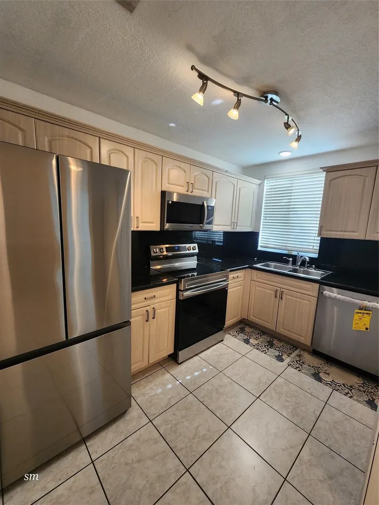 119 Hidden Court Road Hollywood FL 33023