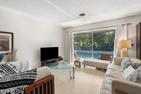 1610 NE 47th Street Oakland Park FL 33334