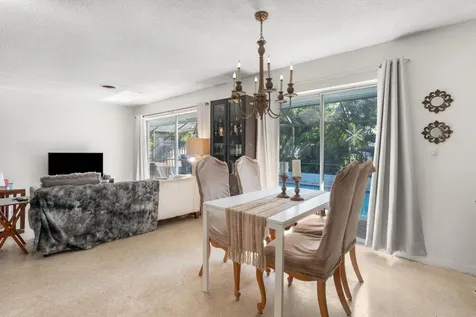 1610 NE 47th Street Oakland Park FL 33334