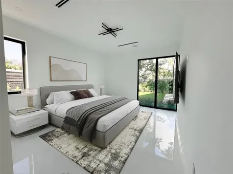 5001 NE 27th Avenue Lighthouse Point FL 33064