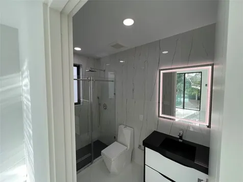 5001 NE 27th Avenue Lighthouse Point FL 33064