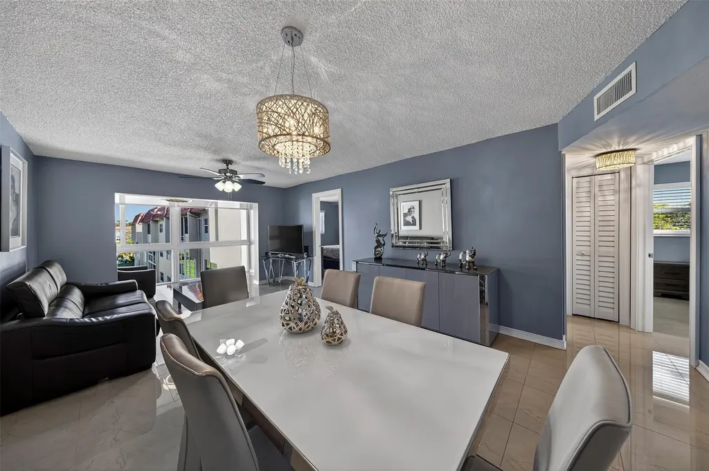 2951 E Sunrise Lakes Drive Sunrise FL 33322