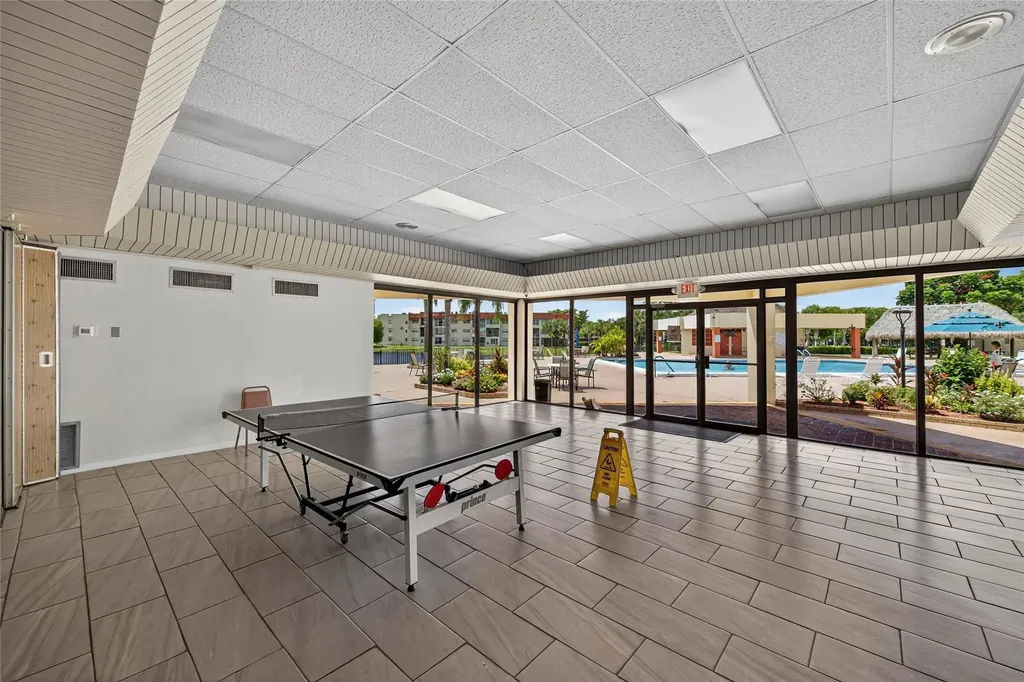 2951 E Sunrise Lakes Drive Sunrise FL 33322