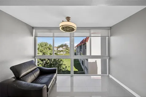 2951 E Sunrise Lakes Drive Sunrise FL 33322