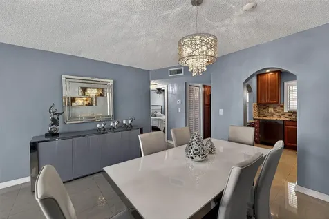 2951 E Sunrise Lakes Drive Sunrise FL 33322