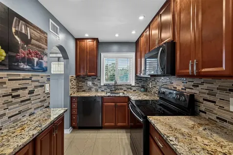 2951 E Sunrise Lakes Drive Sunrise FL 33322
